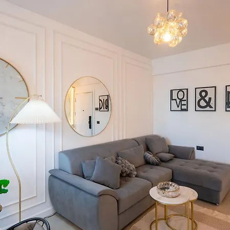 Apartman Glam In Odyssey Pools And Parking *
