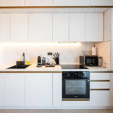 Apartman Glam In Odyssey Pools And Parking Năvodari