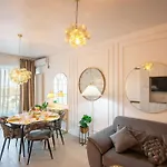 Glam In Odyssey Pools And Parking Апартаменты