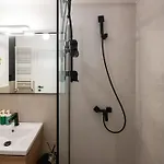 Апартаменты Glam In Odyssey Pools And Parking Нэводари