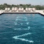 Апартаменты Glam In Odyssey Pools And Parking *